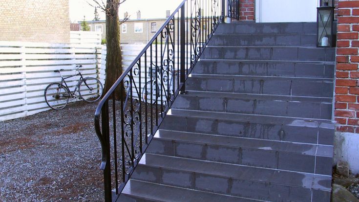smedejerns gelænder GL-121, jerngelænder, trappegelænder, trappeværn, trappegitter