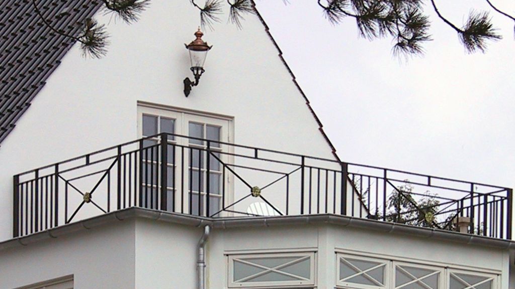 Balkon rækværk model BK-10 fra Smith & Co.