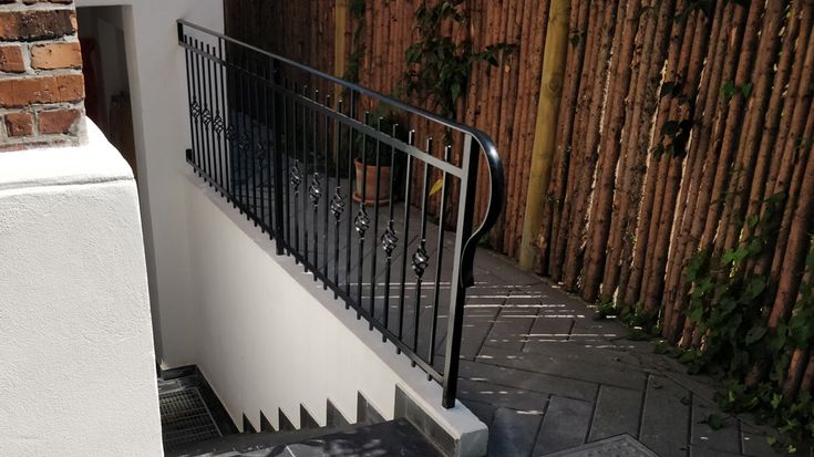 smedejerns gelænder GL-119, jerngelænder, trappegelænder, trappeværn, trappegitter