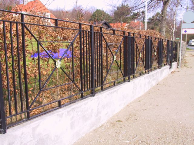 havehegn i smedejern model HE-5, smedejernshegn, jernhegn, gitterhegn