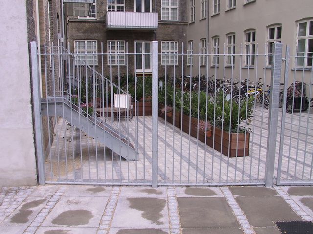 havehegn i smedejern model HE-15, smedejernshegn, jernhegn, gitterhegn
