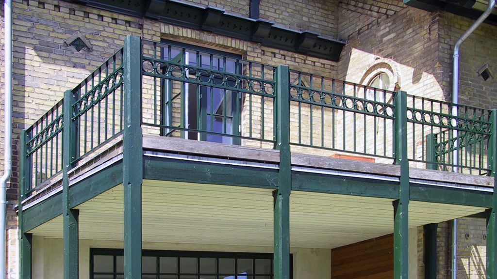 Balkon rækværk model BK-11 fra Smith & Co.