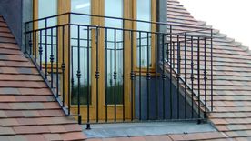 Balkon rækværk model BK-23 fra Smith & Co.