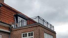 Balkon rækværk model BK-69 fra Smith & Co.