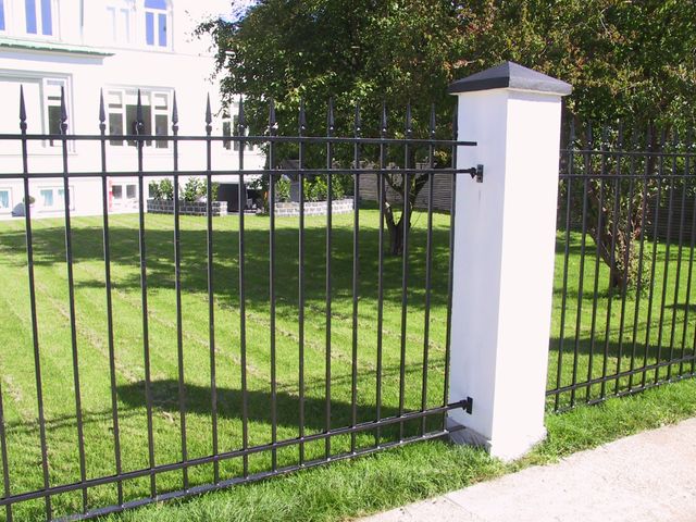 havehegn i smedejern model HE-18, smedejernshegn, jernhegn, gitterhegn