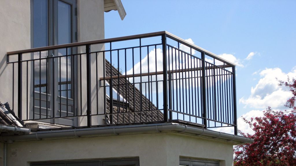 Balkon rækværk model BK-53 fra Smith & Co.