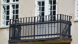Balkon rækværk model BK-50 fra Smith & Co.