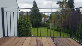 Balkon rækværk model BK-67 fra Smith & Co.