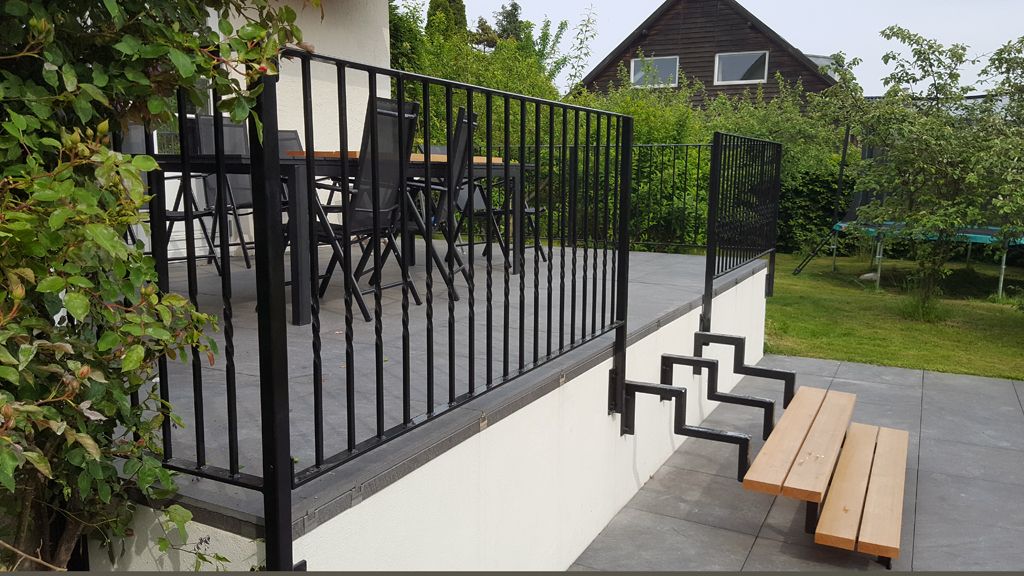 Balkon rækværk model BK-65 fra Smith & Co.